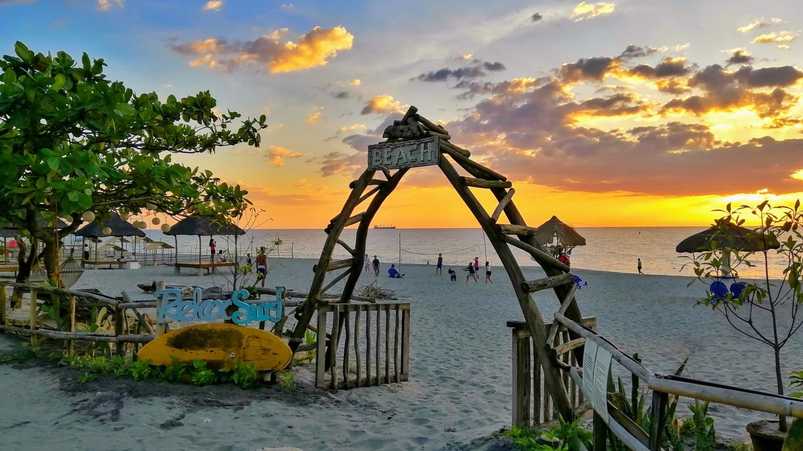 Cabangan Beach Zambales - Digislomad.com