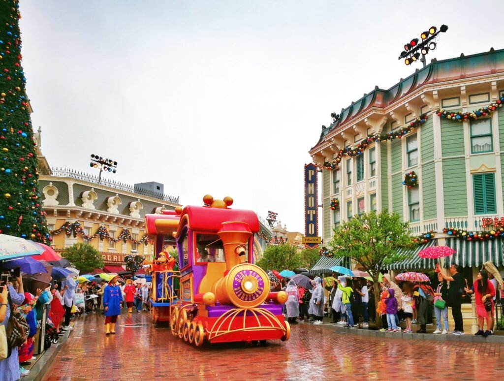 Hong Kong Disneyland Parade - Digislomad.com