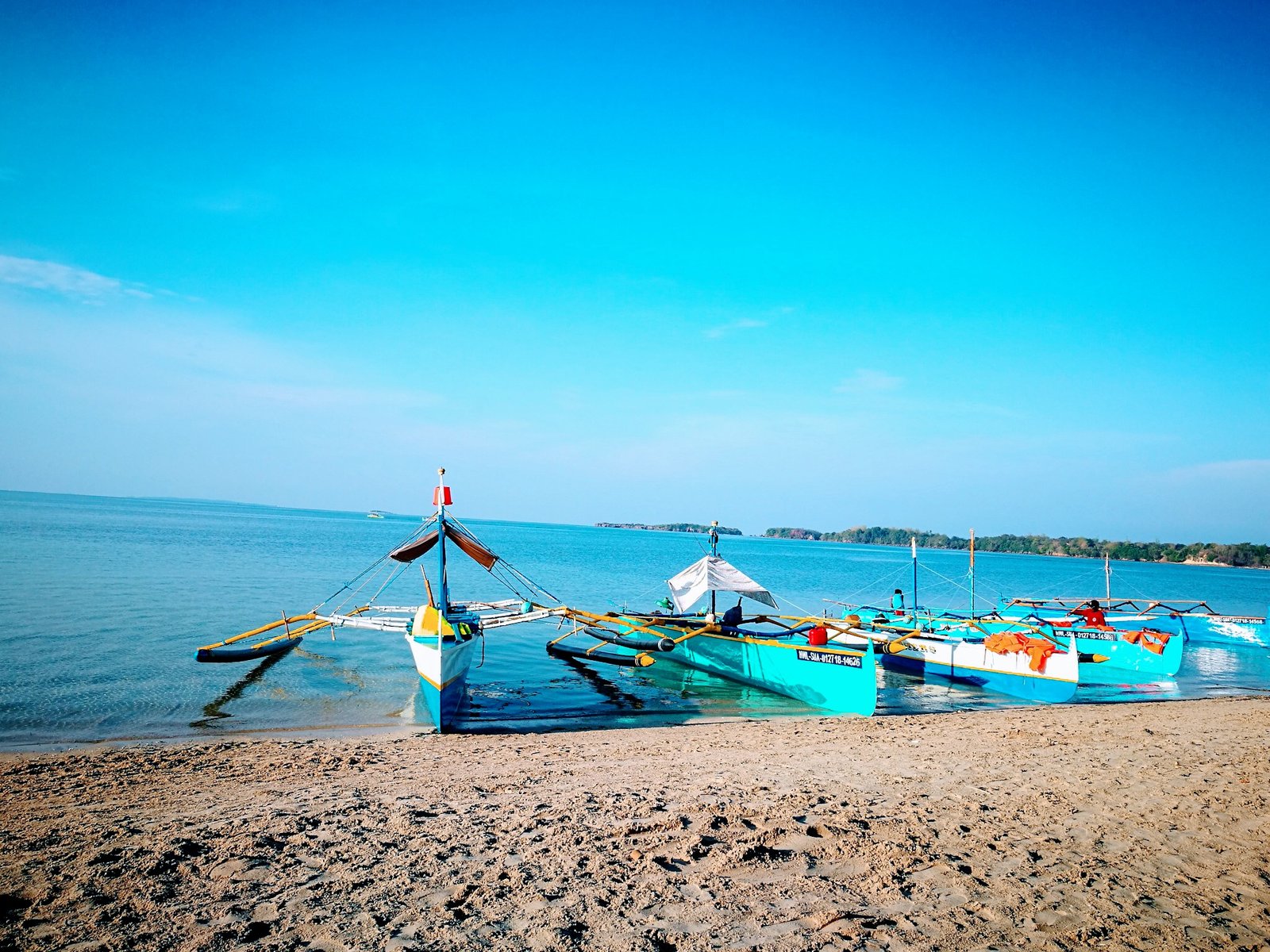 Tambobong Beach, Dasol - Digislomad.com